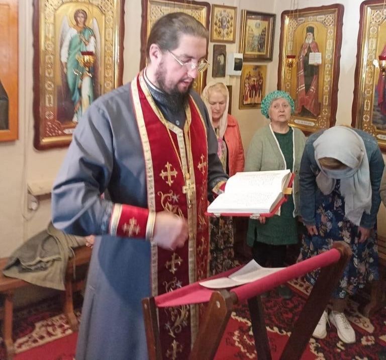 Молебен с акафистом святому великомученику Георгию Победоносцу.