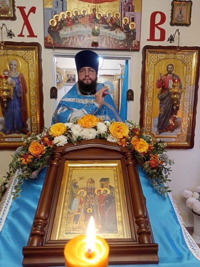 Праздничная Божественная Литургия 4.12.24.