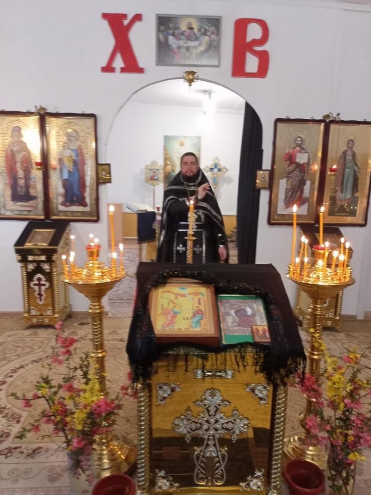 В пятницу 5 апреля 2024 г., в храм святых апостолов Варнавы и Варфоломея,Преждеосвященная литургия.