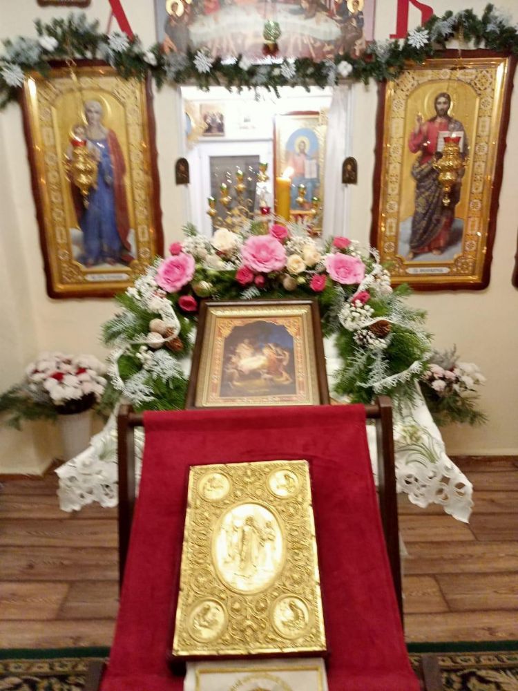 Сочельник. Царские Часы. Великая Вечерня и Божественная Литургия.