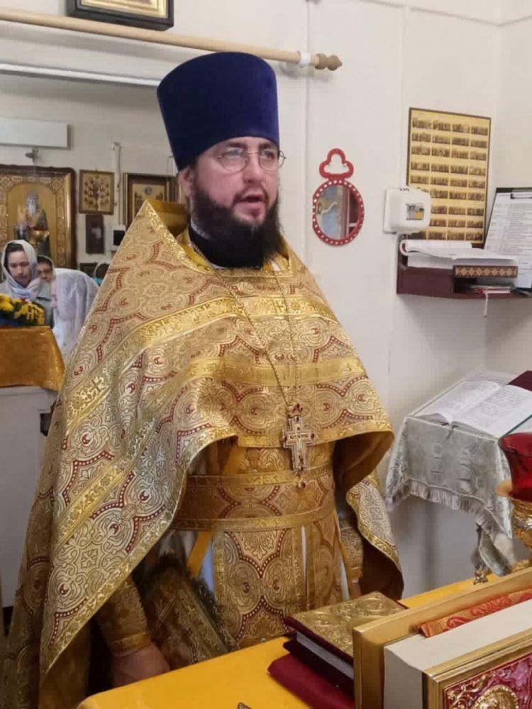 9 ноября, в Неделю 22-ю по Пятидесятнице, Божественная литургия